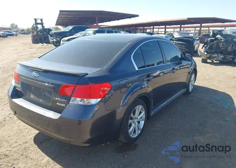 2013 Subaru Legacy 2.5I Premium из США, поврежденный, VIN 4S3BMBG68D3036574